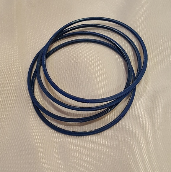 Bracelets - Picture 4 of 4